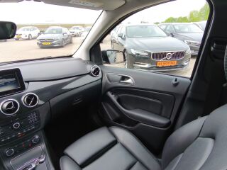 Mercedes-Benz B 200 2.1 D 100kW