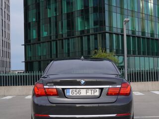 BMW 740 3.0 230kW