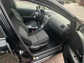 Toyota Avensis 2.0 112кВ