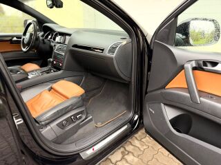 Audi Q7 S-Line Exclusive 4.2 V8 250kW