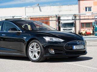 Tesla Model S 85D 270kW 270kW