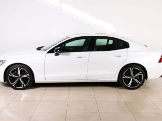 Volvo S60 AWD ULTIMATE DARK INTELLI SAFE PRO MY24 2.0 B5 KERS Mild Hybrid 184kW