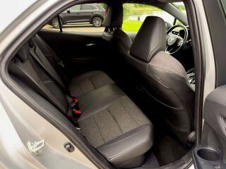 Toyota Corolla Active Plus 1.8 72кВ
