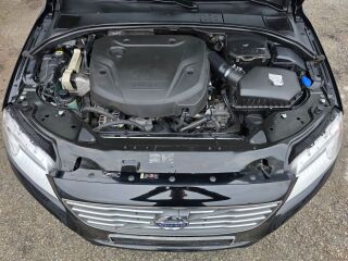 Volvo V70 Momentum Black Solid 2.0 88kW
