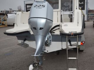Seastar 26 Honda 225BF  2014a  - 340h