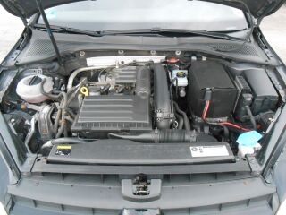 Volkswagen Golf Comfortline 1.2 77кВ