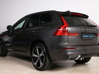 Volvo XC60 AWD ULTIMATE DARK INTELLI SAFE PRO MY24 2.0 B5 KERS Mild Hybrid 184kW