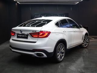 BMW X6 xDrive50i 4.4 V8 330kW