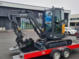 Hyundai HX25AZ 18kW