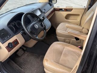 Volkswagen Multivan 2.5 96кВ