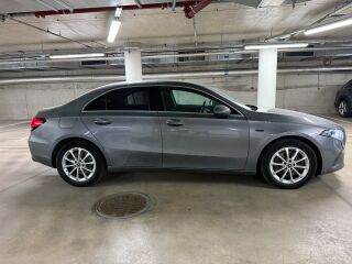 Mercedes-Benz A 250 e EQ Hybrid 1.3 160kW