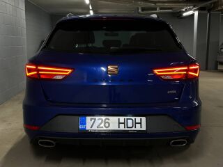 SEAT Leon ST Cupra 300 4Drive 2.0 221kW