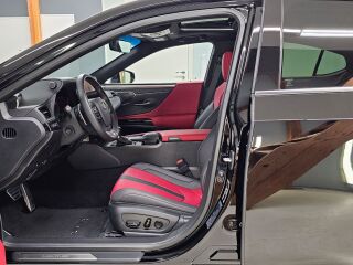 Lexus ES 300h F-Sport S Mark Levinson 2.5 131kW