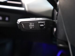 Audi e-tron GT quattro 350kW 140kW