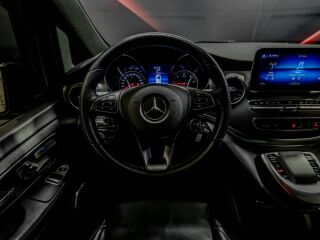 Mercedes-Benz V 300 4-Matic Luxury President package Long 2.0 174kW