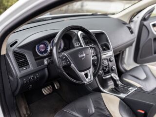 Volvo XC60 R-Design Finish Facelift 2.0 120kW