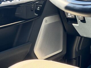 Ford F-150 Lightning Platinum Extended Range SuperCrew