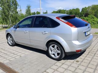 Ford Focus 1.6 74kW