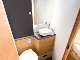 Adria MATRIX 650 DC 60Y edition LUXE ALL IN LiFePo4 2.2 FIAT MultiJet3 2,2 HD 103kW