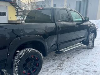 Toyota Tundra 5.7 284kW