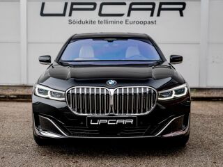 BMW 745 e Individual Plug-In Hybrid 3.0 290кВ