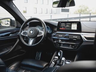 BMW M550 3.0 R6 294кВ