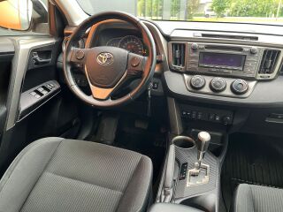 Toyota RAV4 Standard 4WD 2.0 111кВ