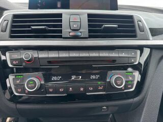 BMW 320 Luxury Line 2.0 120kW