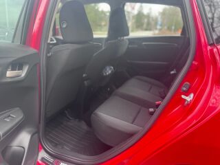 Honda Jazz 1.3 75кВ