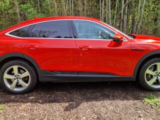 Audi e-tron 55 B&O Air 300кВ