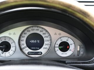 Mercedes-Benz E 320 avantgarde 3.0 165kW