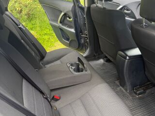 Toyota Avensis 2.0 112кВ