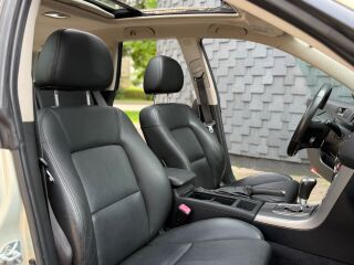 Subaru Outback Premium Edition 2.5 121кВ