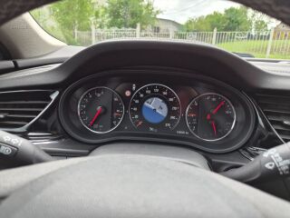 Opel Insignia 1.5 121кВ