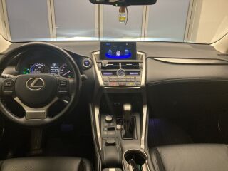 Lexus NX 300h Executive 2.5 114kW