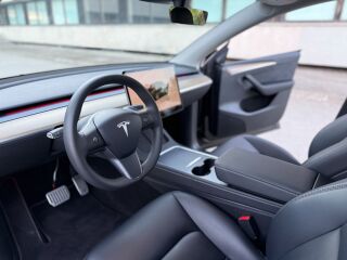 Tesla Model Y Long Range AWD 378kW
