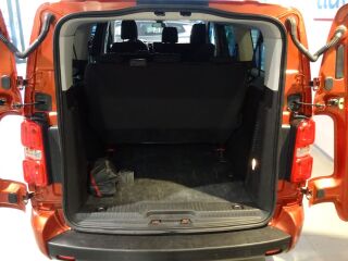 Peugeot Traveller Long 2.0 130kW