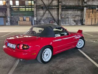 Mazda MX-5 1.6 85кВ