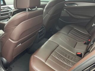 BMW 530 d XDrive M-Sportpakett 3.0 R6 195кВ
