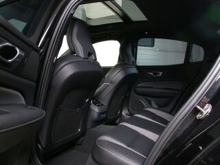Volvo S60 AWD ULTIMATE DARK INTELLI SAFE PRO 2.0 B5 KERS Mild Hybrid 184kW