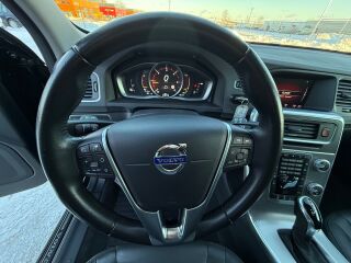 Volvo V60 Momentum Facelift EU6 2.0 R4 D4 TDI 140kW