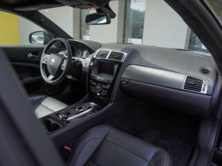 Jaguar XKR Supercharged 5.0 V8 375kW