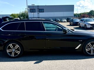 BMW 530 e xDrive Touring Steptronic 2.0 215кВ