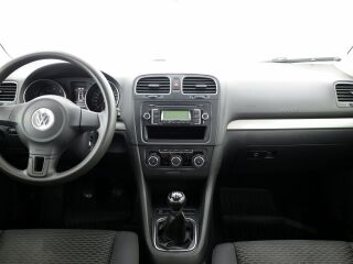 Volkswagen Golf Comfortline 1.6 75kW