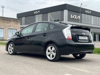 Toyota Prius 1.8 R4 73кВ