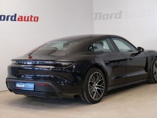 Porsche Taycan 4S 420кВ