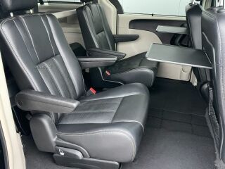 Lancia Voyager Platinum Stow&Go 2.8 CRD 131kW