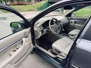 Volvo S80 Summum 2.4 R5 D5 120kW