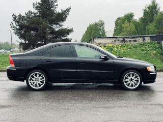 Volvo S60 Summum 2.4 R5 D5 136kW