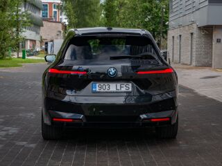 BMW iX xDrive 40 102кВ